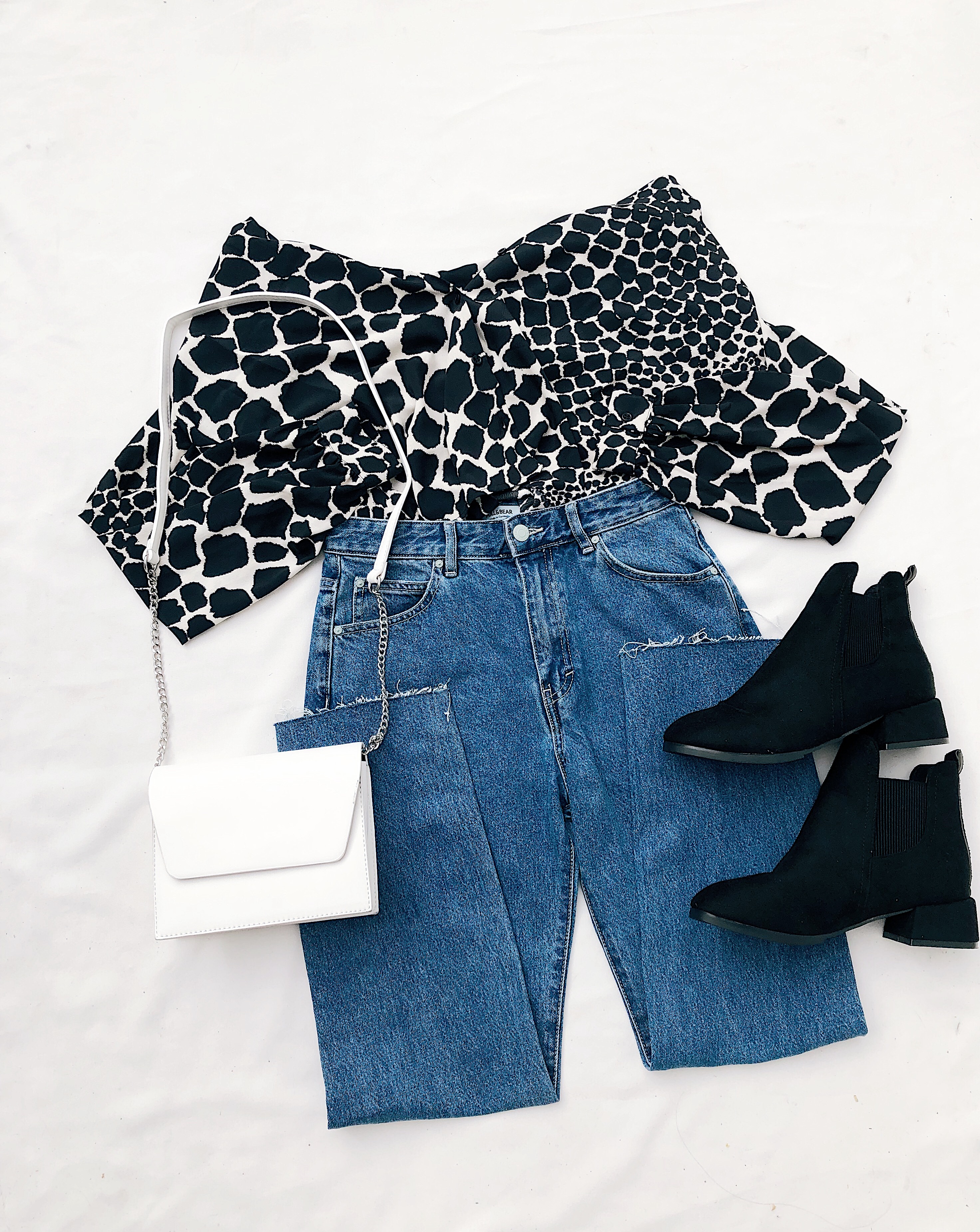 Printed top and neutrals night-out outfit Printed top and neutrals night-out outfit